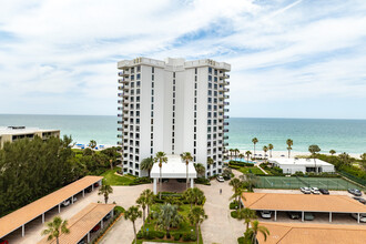 Islands West in Longboat Key, FL - Foto de edificio - Building Photo