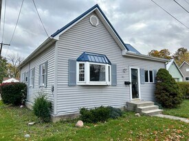 213 N Baldwin St in Bluffton, IN - Building Photo