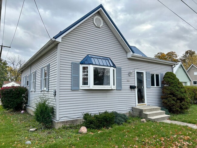 property at 213 N Baldwin St