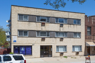 2214 W Touhy Ave in Chicago, IL - Building Photo - Building Photo