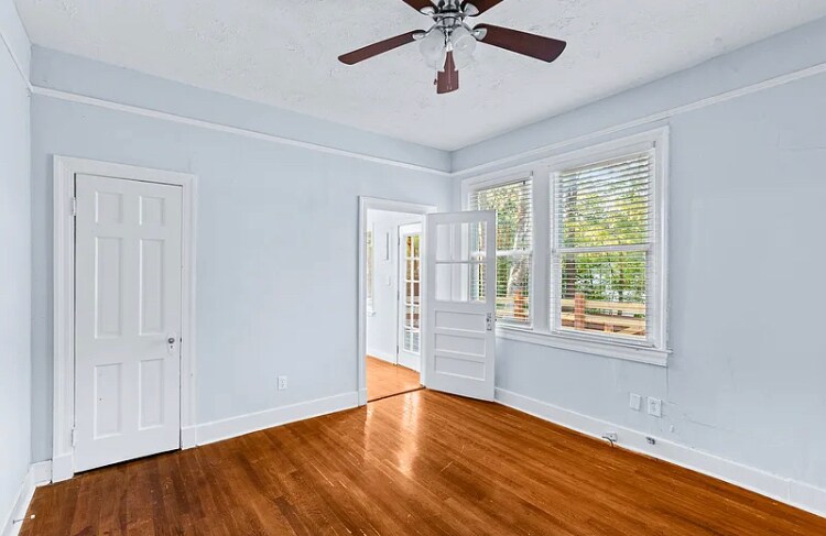 6832 E Harvey Ave in Fresno, CA - Building Photo