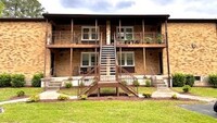 Franklin Manor Apartments in Franklin, TN - Building Photo - Building Photo