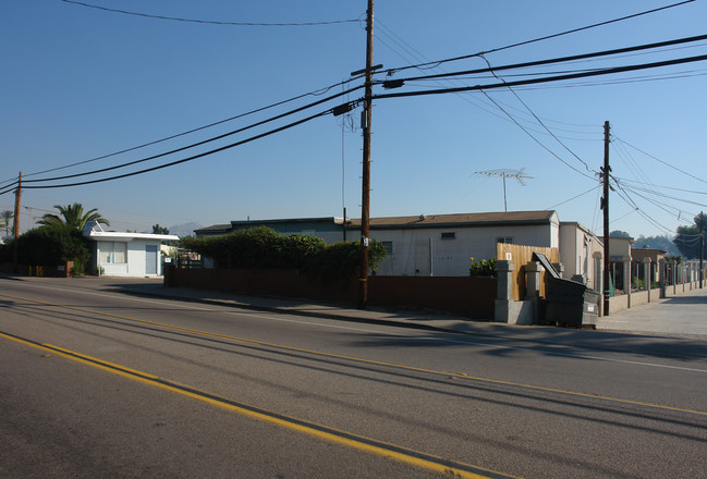 Bancroft Palms in Spring Valley, CA - Building Photo - Building Photo