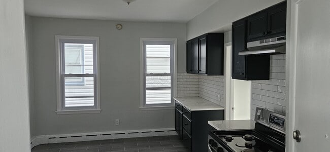 30 Arthur St in Clifton, NJ - Building Photo - Building Photo
