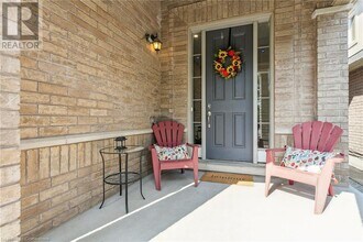 8 Carol Hill Ct in Brampton, ON - Building Photo - Building Photo