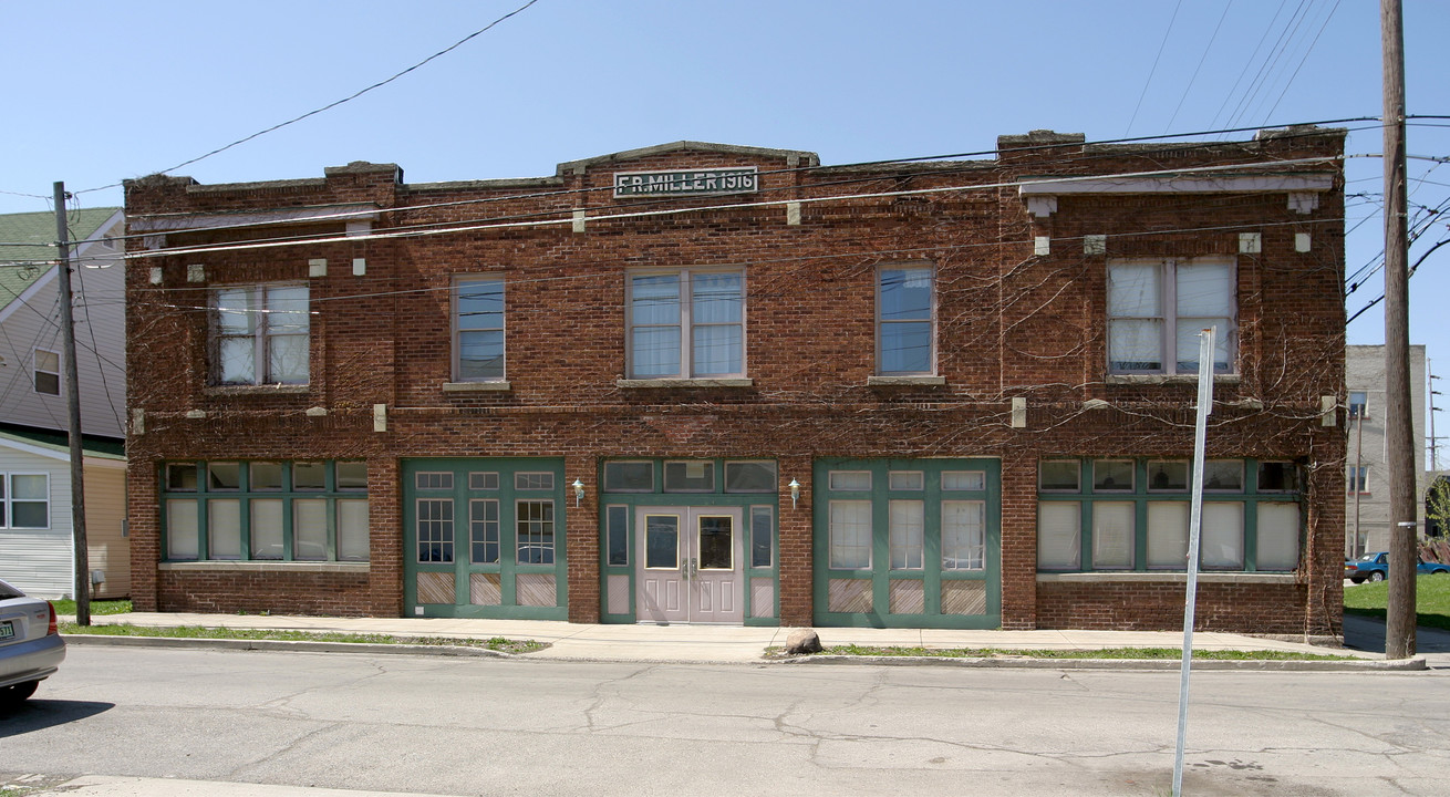 F R Miller Apartments in Muncie, IN - Building Photo