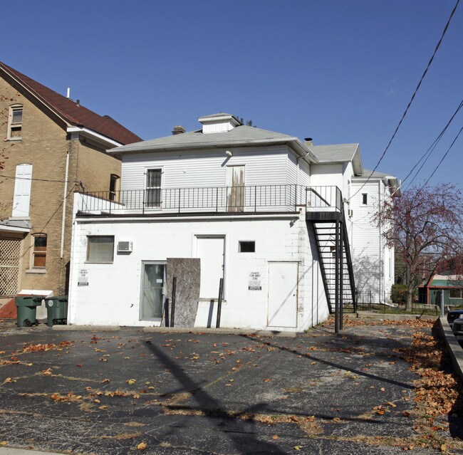 1025 N Main St in Dayton, OH - Building Photo - Building Photo