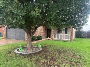 7013 Eagles Landing in Oklahoma City, OK - Building Photo - Building Photo