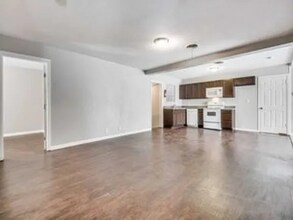 1405 N Morris St in McKinney, TX - Building Photo - Building Photo
