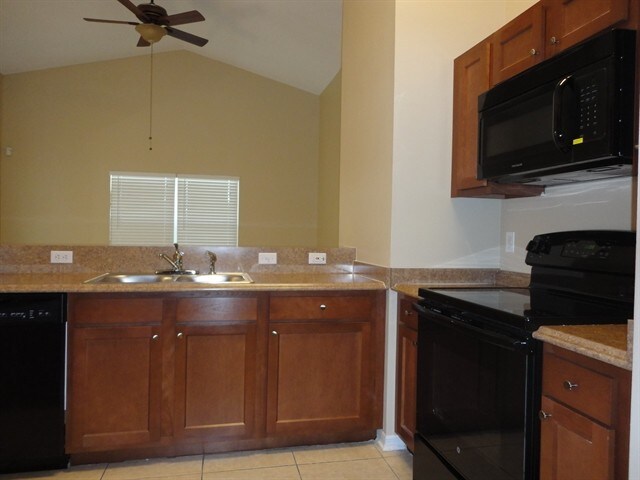 350 Morning Creek Cir in Apopka, FL - Building Photo - Building Photo