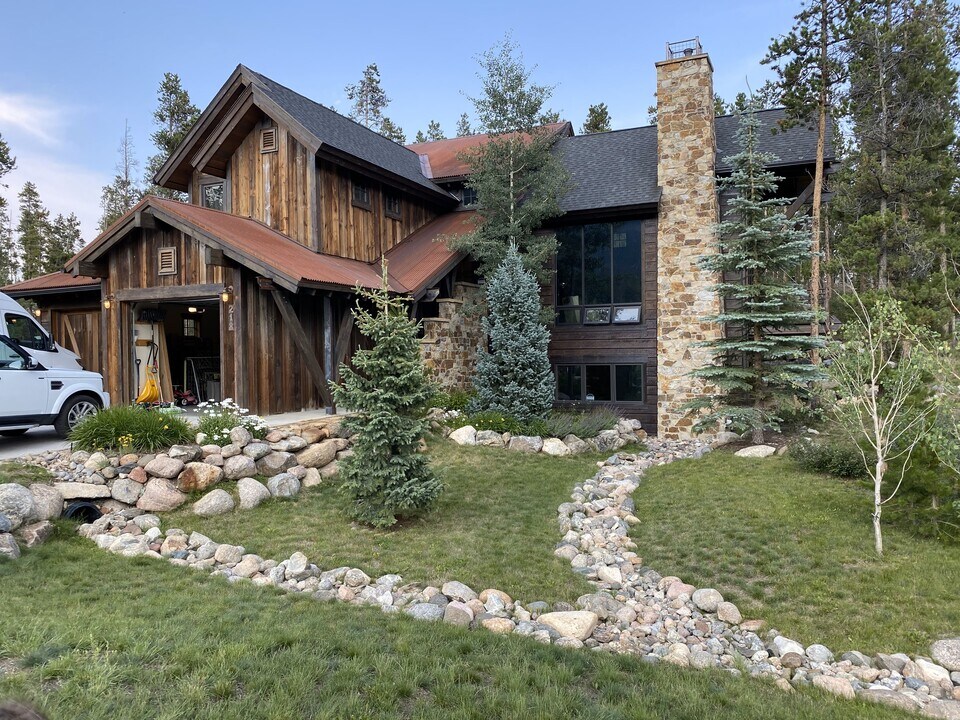 218 Windflower Ln in Frisco, CO - Building Photo