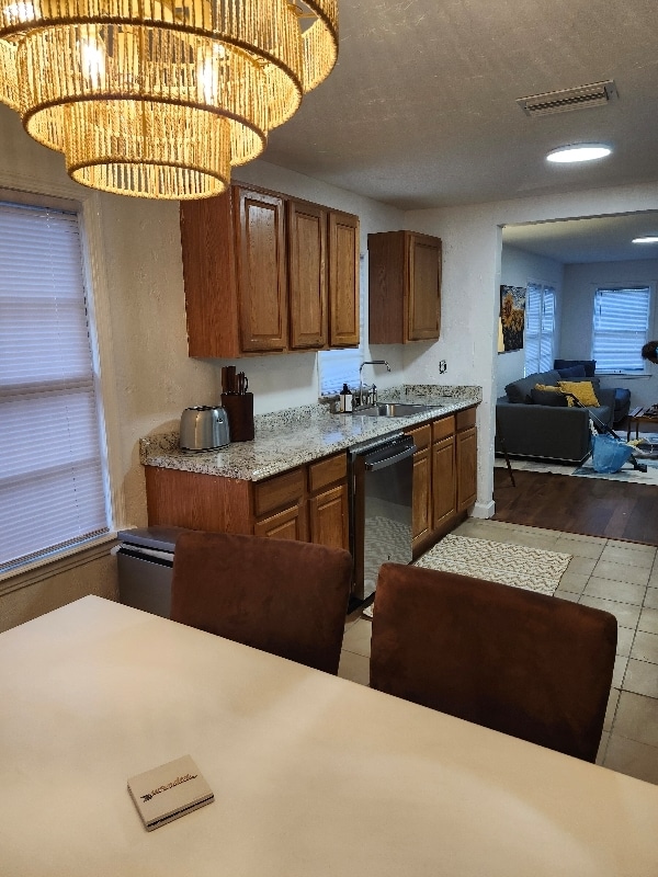 1322 Hiawatha Ave in Daytona Beach, FL - Foto de edificio - Building Photo