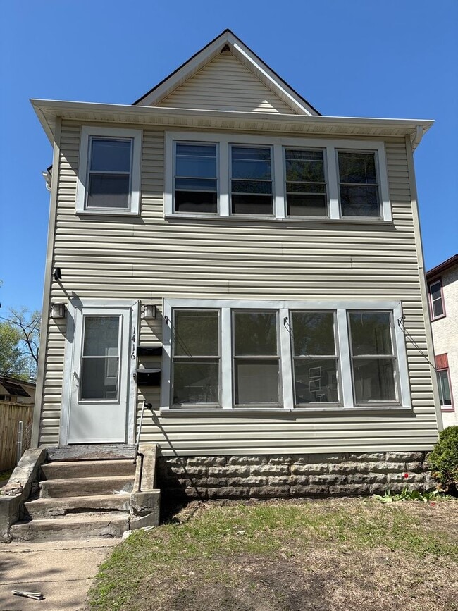 property at 1416 Grand St NE