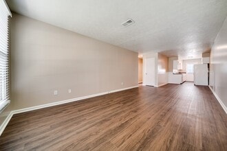 1190 Meadowview Dr in Gallatin, TN - Building Photo - Building Photo