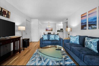 2905 Burch Ave, Unit 3 in Nashville, TN - Foto de edificio - Building Photo