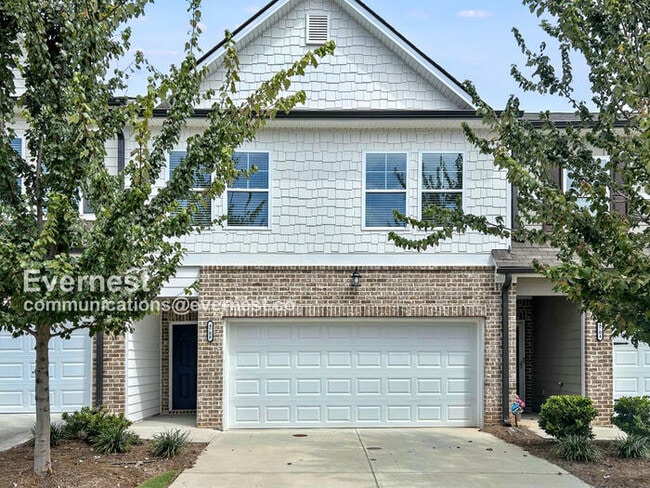 property at 4708 Fairfax Dr