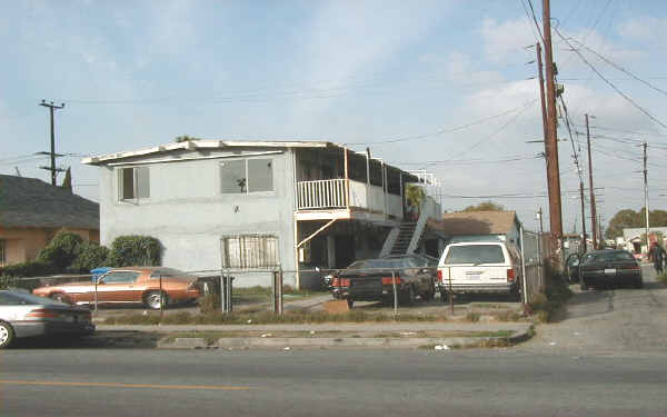 517 W 79th St in Los Angeles, CA - Foto de edificio