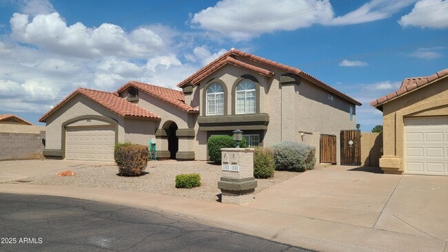 property at 1002 E Hearne Way