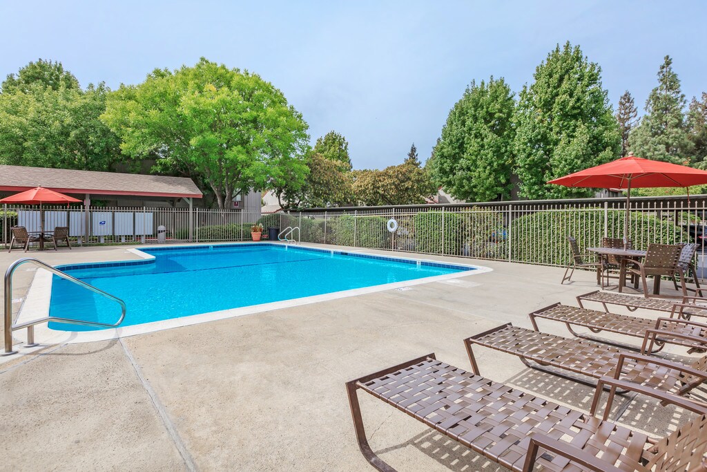 Greenhaven Oaks Apartments Sacramento, CA Apartments For Rent
