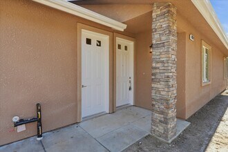 40519 Bollinger Pl in Oakhurst, CA - Building Photo - Building Photo