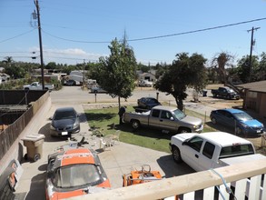 Rogers and Wright in Bakersfield, CA - Foto de edificio - Building Photo