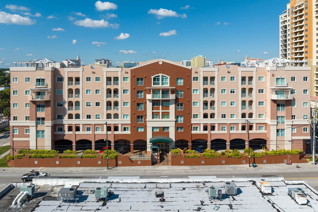 Shamrock Coral Gables in Miami, FL - Foto de edificio - Building Photo