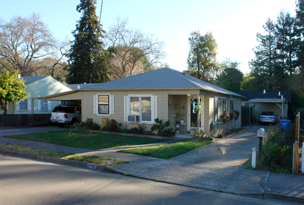 1430 Monroe St in Santa Rosa, CA - Building Photo