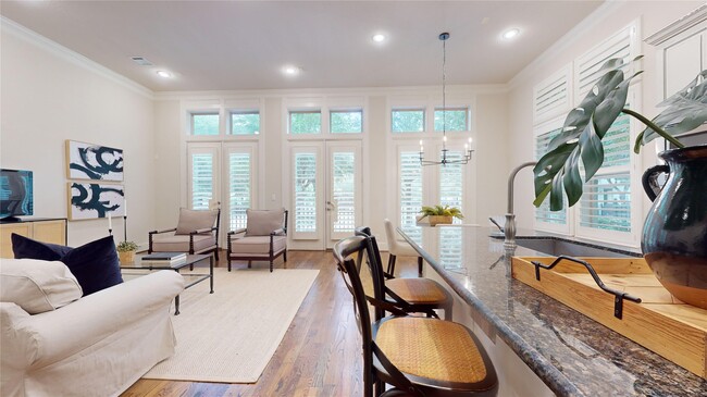 10920 Wrenwood Manor