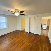 641 Parkwood St NE in Grand Rapids, MI - Building Photo