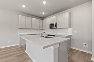 220 Lazy Lizzy Rd in Jarrell, TX - Building Photo - Building Photo