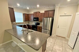 10667 Lake Montauk Dr in Riverview, FL - Building Photo - Building Photo