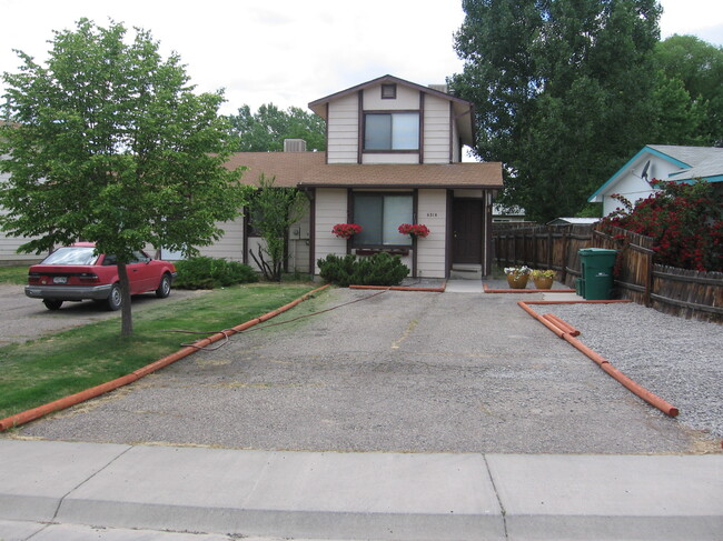 631 Highline Dr, Unit 631 1/2 in Clifton, CO - Building Photo - Building Photo