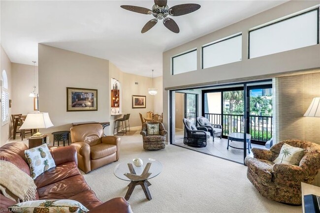 6555 Valen Way, Unit 201 in Naples, FL - Building Photo - Building Photo