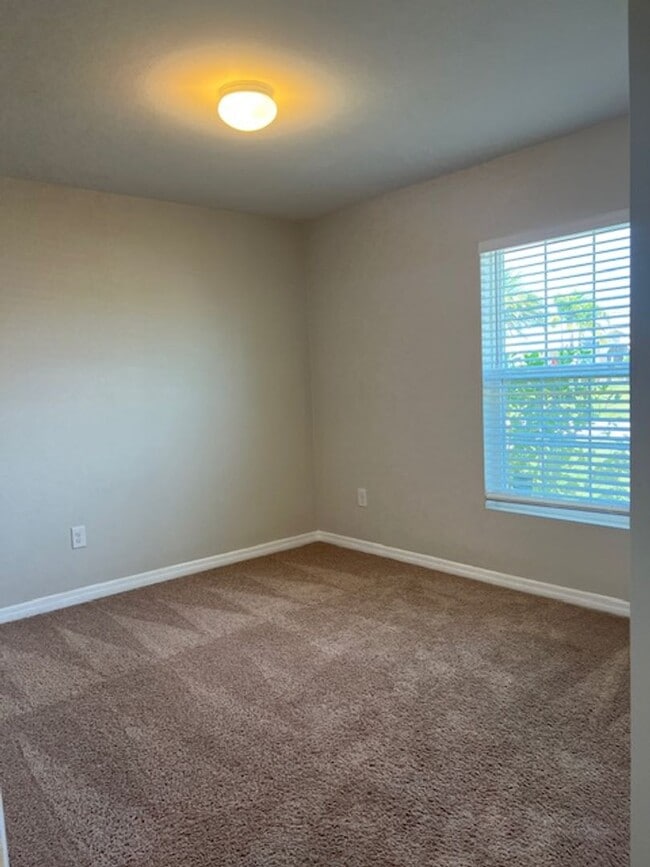 1134 NE 39th Terrace in Cape Coral, FL - Building Photo - Building Photo