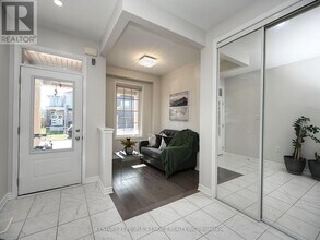 34 Cyclone Trail in Brampton, ON - Building Photo - Building Photo