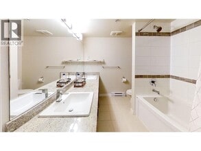 9399 Tomicki Ave in Richmond, BC - Building Photo - Building Photo