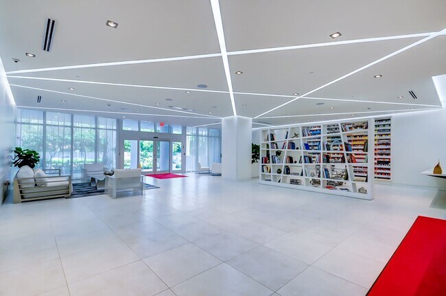 4250 Biscayne Blvd in Miami, FL - Building Photo - Building Photo