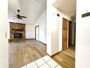 2109 Silver Fox Dr in Edmond, OK - Building Photo - Building Photo