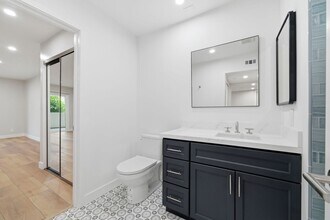 240 Nice Ln in Newport Beach, CA - Building Photo - Building Photo