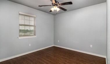 101 N 1st St, Unit 103 in Calera, OK - Building Photo - Building Photo