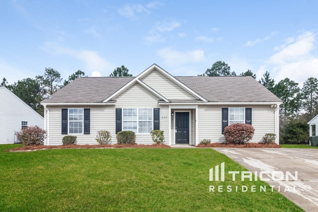 207 Denby Cir in Columbia, SC - Building Photo