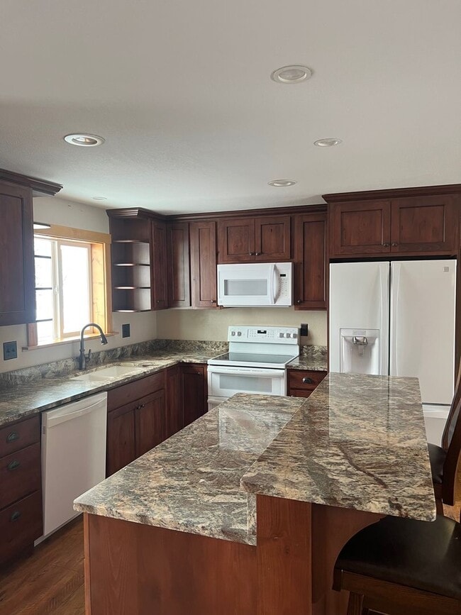 702 Greenwood Dr in Whitefish, MT - Building Photo - Building Photo