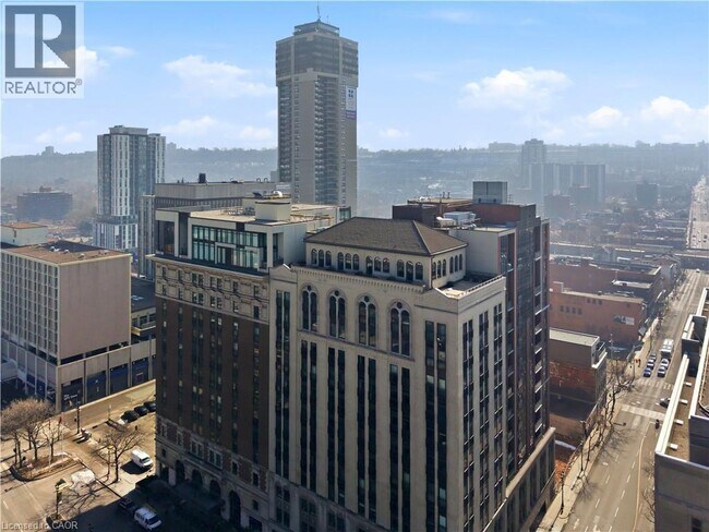 property at 118 King St E