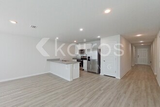 4784 Malay Cir in Pace, FL - Building Photo - Building Photo