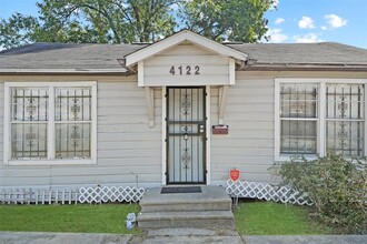 4122 Elmwood St in Houston, TX - Building Photo - Building Photo