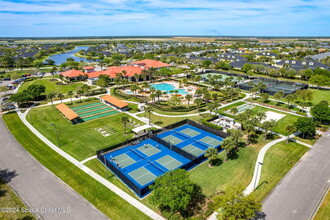 3490 Funston Cir in Melbourne, FL - Foto de edificio - Building Photo