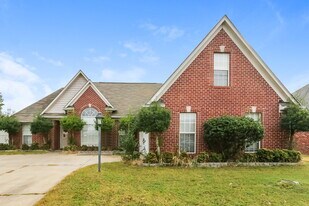 5680 Carter Dr in Southaven, MS - Building Photo