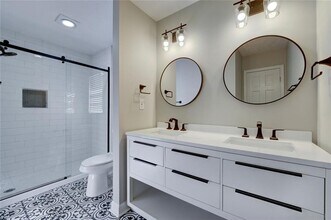 4566 Mountain Creek Dr in Roswell, GA - Building Photo - Building Photo