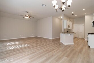 304 Tall Meadows Ln in Lafayette, LA - Building Photo - Building Photo