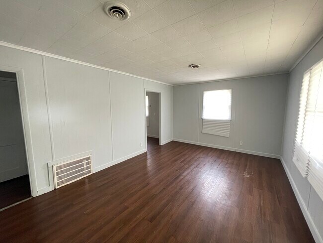 1012 Giddings St in Danville, IL - Building Photo - Building Photo